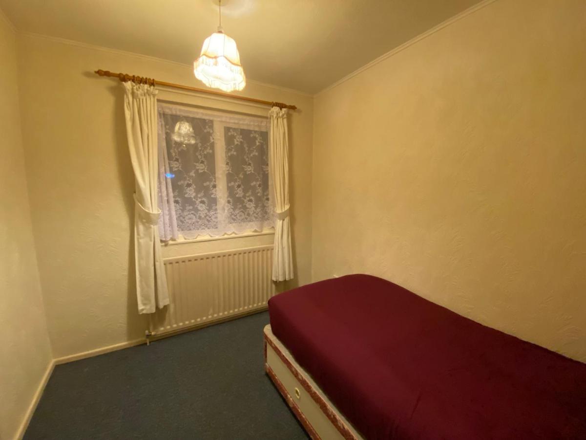Serene 4Br In Harborne Close To Qe Hospital, Harborne Centre Μπέρμιγχαμ Εξωτερικό φωτογραφία