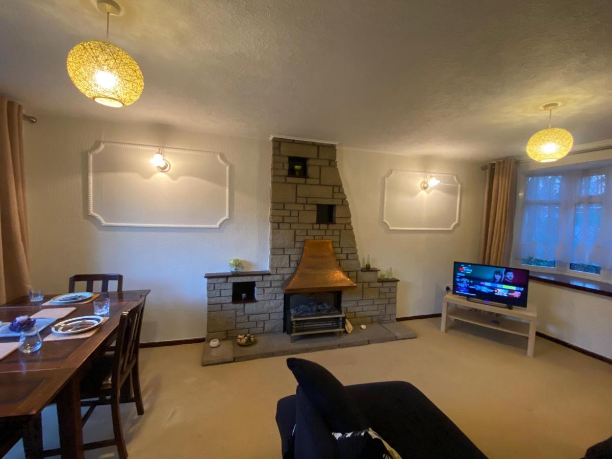 Serene 4Br In Harborne Close To Qe Hospital, Harborne Centre Μπέρμιγχαμ Εξωτερικό φωτογραφία