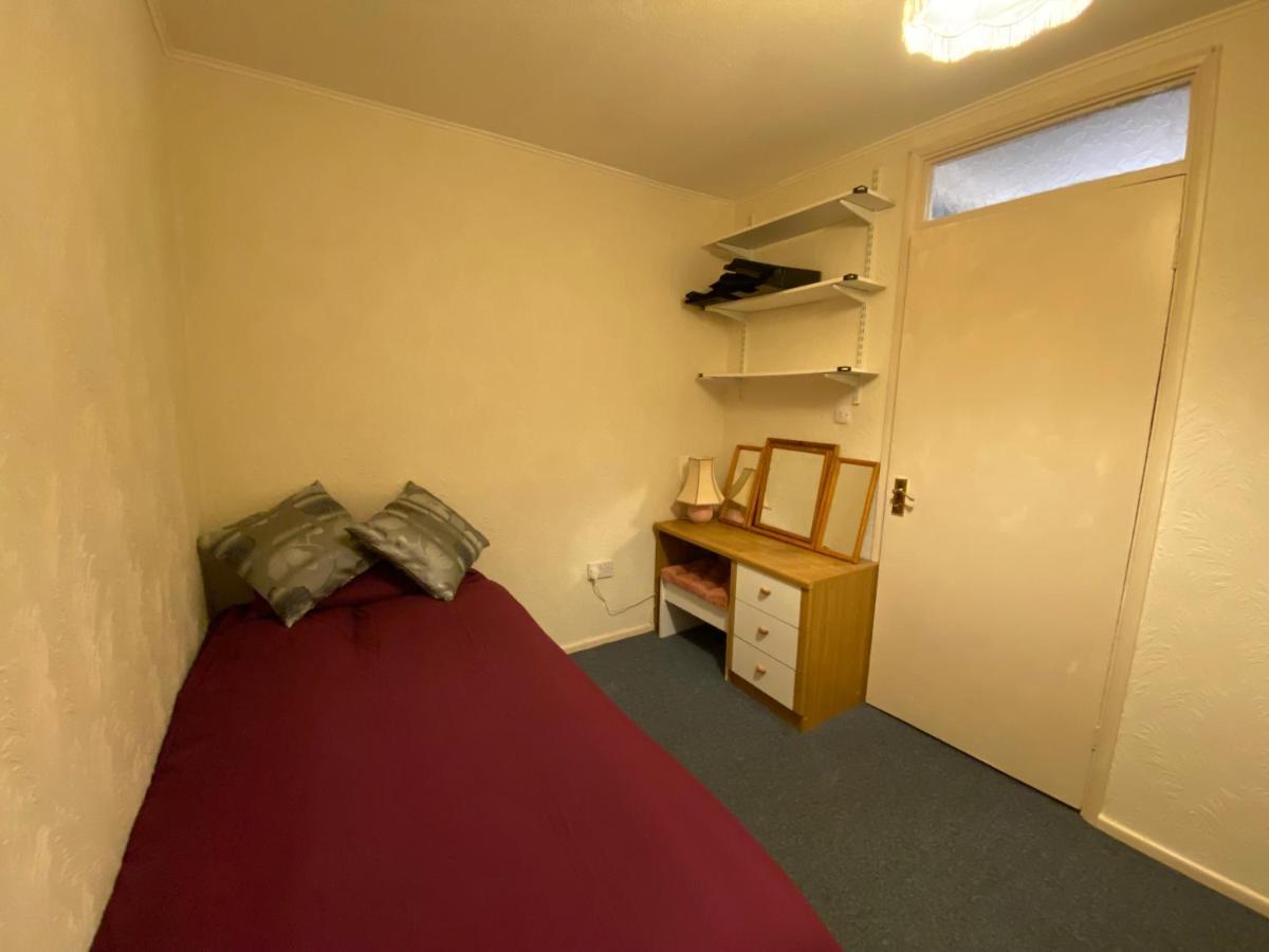 Serene 4Br In Harborne Close To Qe Hospital, Harborne Centre Μπέρμιγχαμ Εξωτερικό φωτογραφία