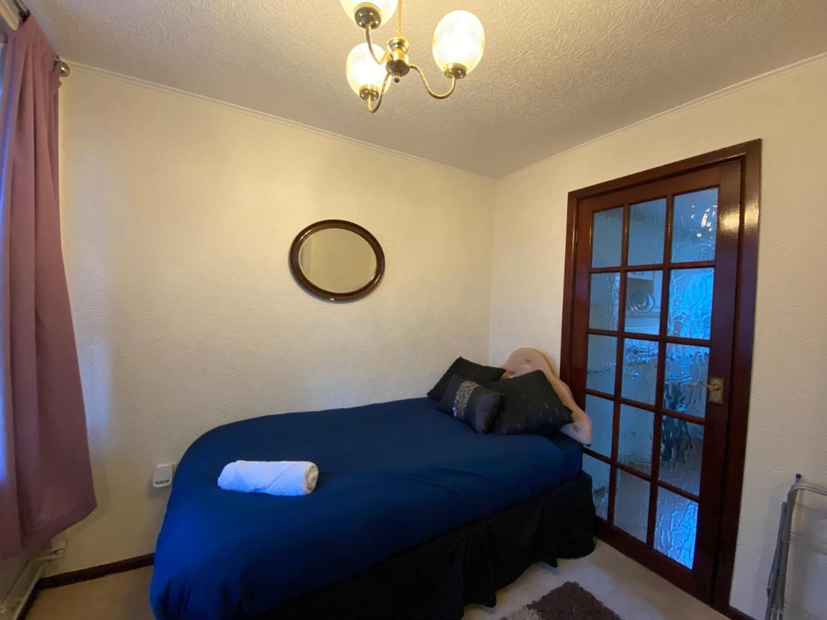 Serene 4Br In Harborne Close To Qe Hospital, Harborne Centre Μπέρμιγχαμ Εξωτερικό φωτογραφία
