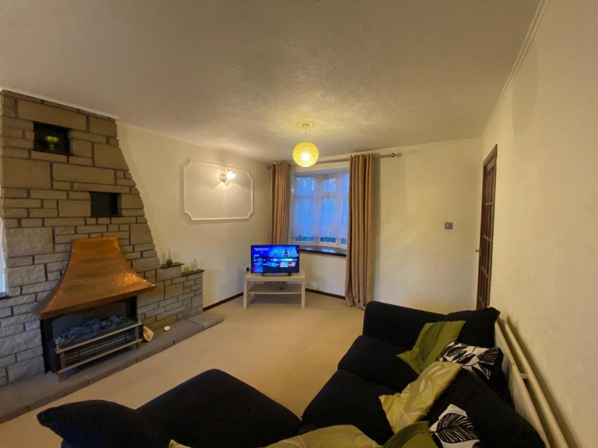Serene 4Br In Harborne Close To Qe Hospital, Harborne Centre Μπέρμιγχαμ Εξωτερικό φωτογραφία